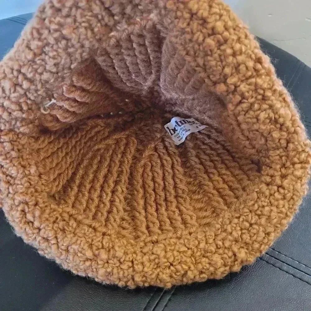 Betmar Unisex Adult Tan Acrylic Knit Yarn Bucket Hat EUC sz OS - Picture 3 of 10